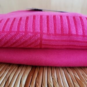 Tommy Hilfiger Contemporary Sweater Size Medium NEW!